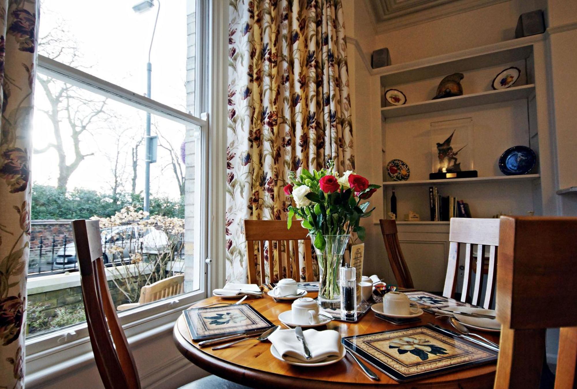 Bronte Guest House Йорк Экстерьер фото